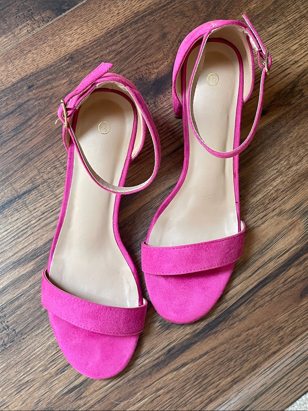 Block Heel Ankle-Strap Heels in Fuchsia Pink